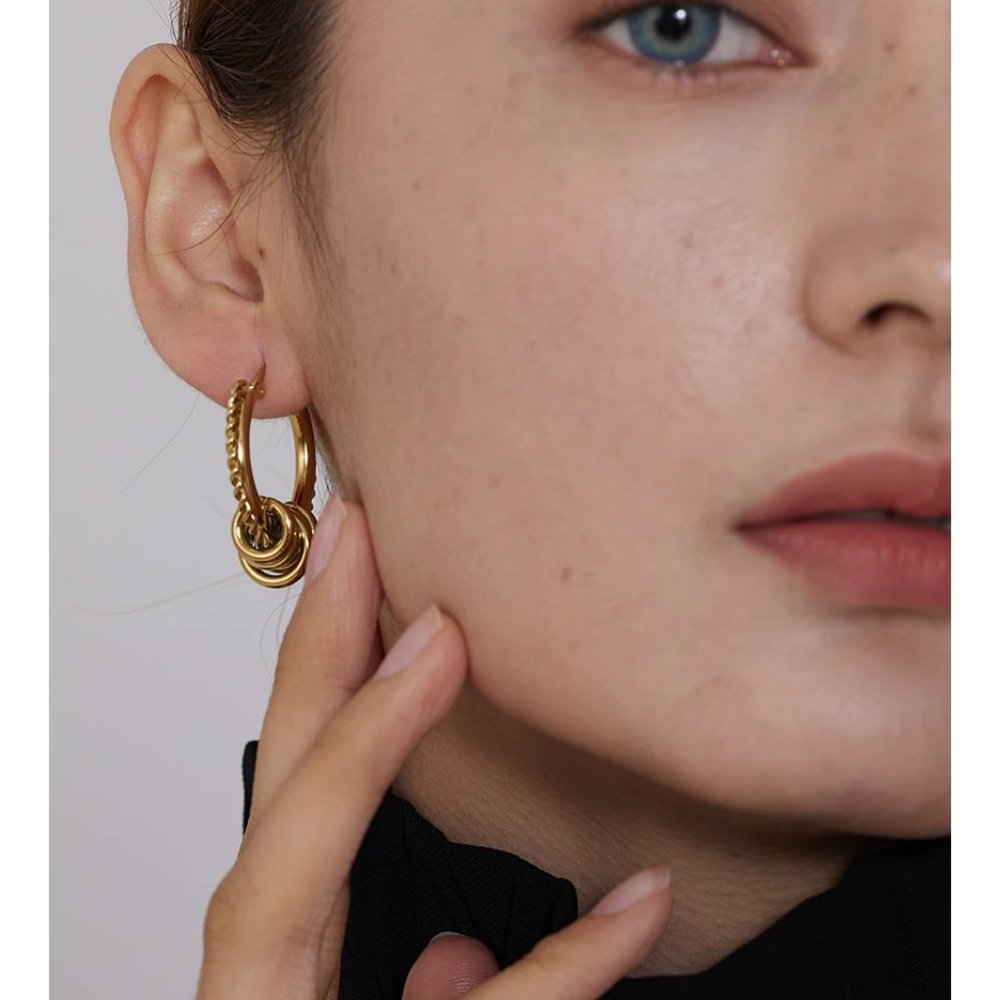 NEW 18K Gold Plated Braided Hoops Earrings - Picture 7 of 8